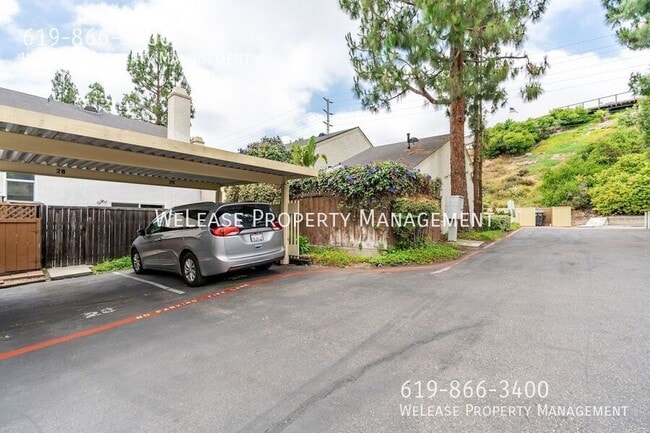 Building Photo - 2061 Haller St