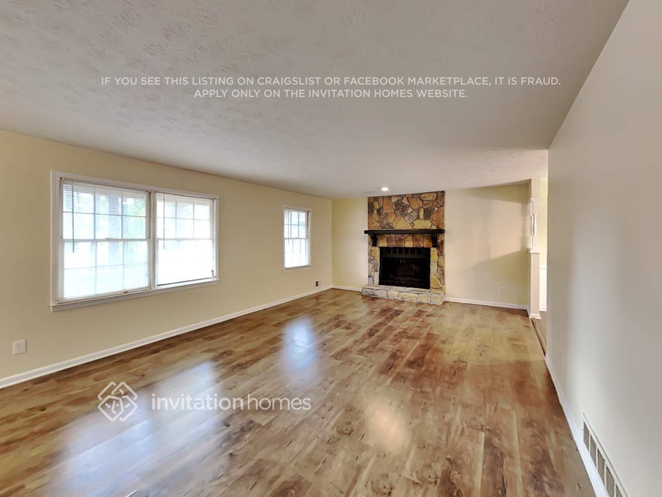 Building Photo - 5037 Dekalb Way