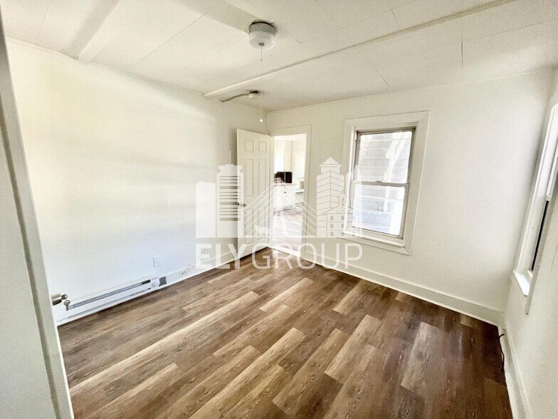 Building Photo - 9 Manchester St