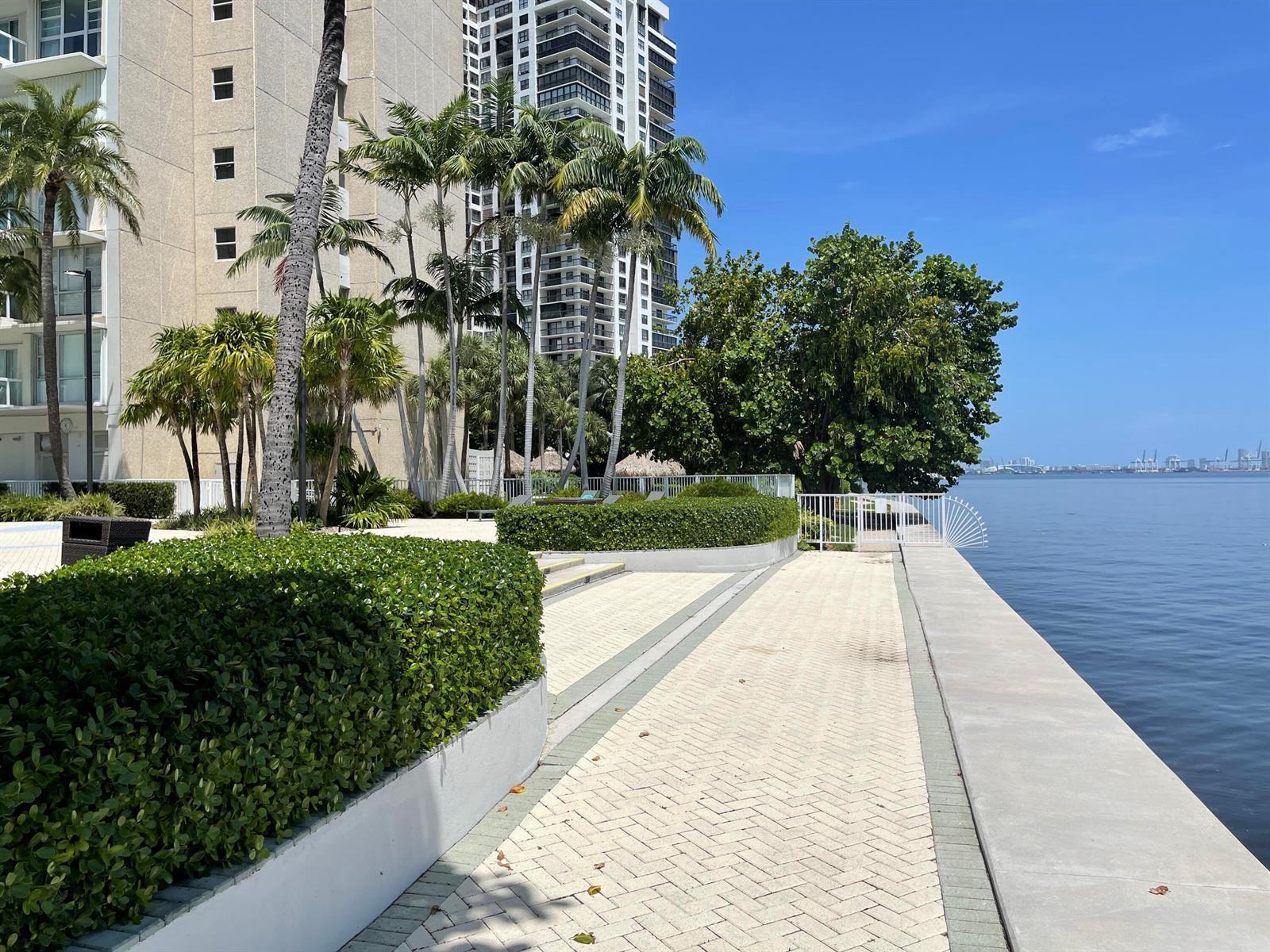 Building Photo - 2451 Brickell Ave