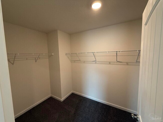 Building Photo - 6422 Jerry Lynn Ln