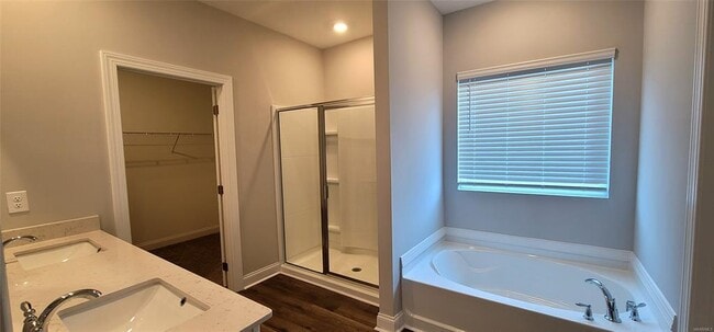 Building Photo - 5108 Sedona Dr
