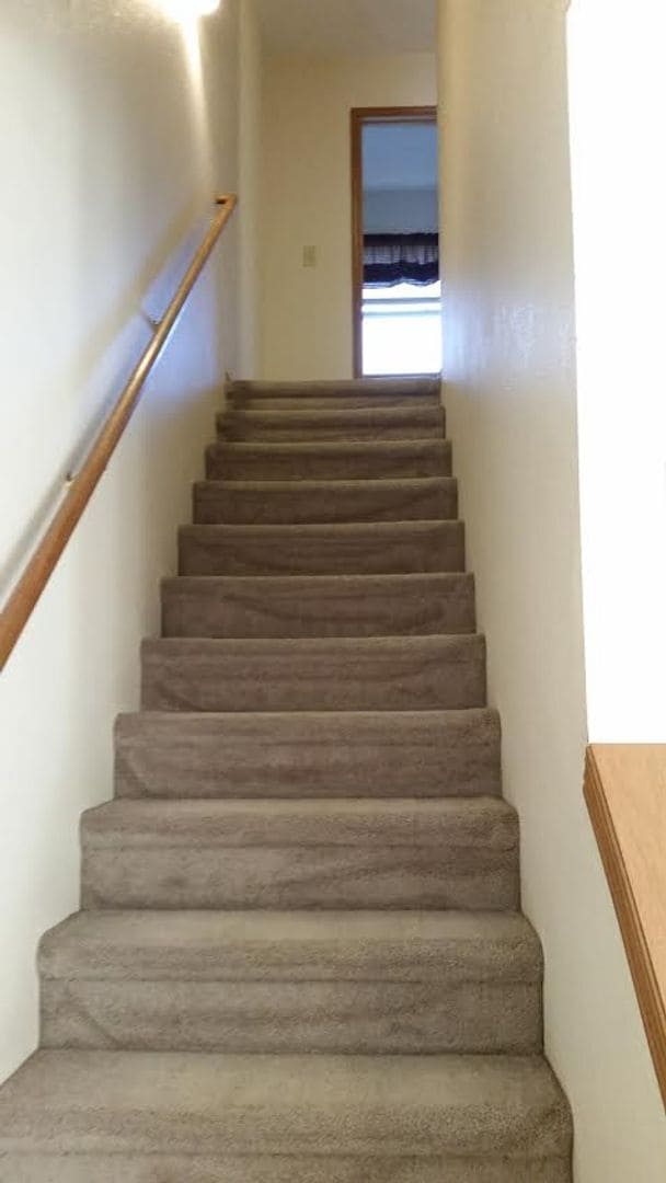 Building Photo - Maquoketa Townhome