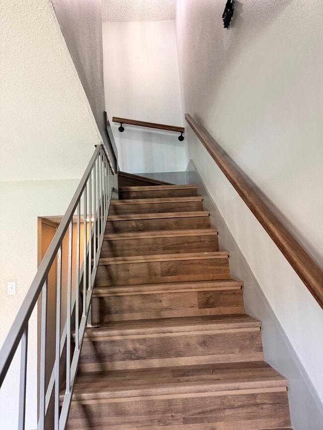 Building Photo - 6427 Wurzbach Rd