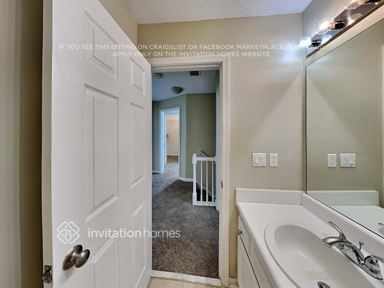 Building Photo - 2129 Summer Wind Dr SW