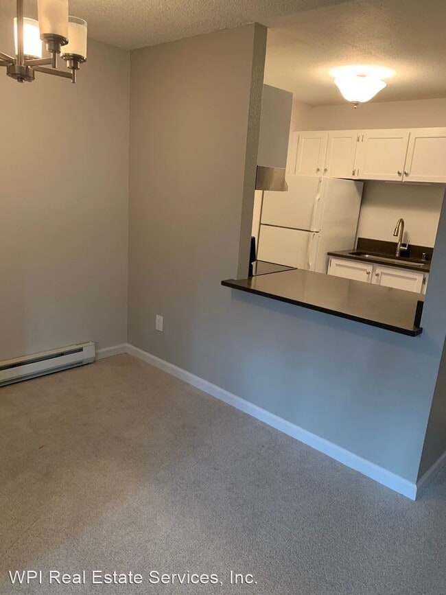 Building Photo - 1 br, 1 bath House - 12515 NE 132nd CT, #A203