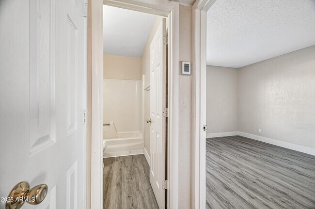 Building Photo - 3141 E Cypress St