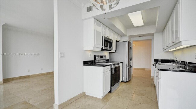 Building Photo - 21055 Yacht Club Dr