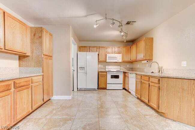 Building Photo - 3661 Renovah St