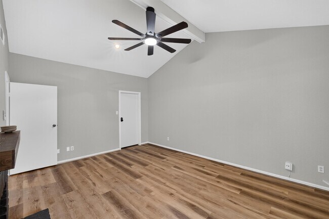 Building Photo - 11711 Memorial Dr