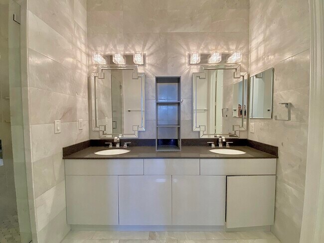 Building Photo - 850 Millbrae Ct