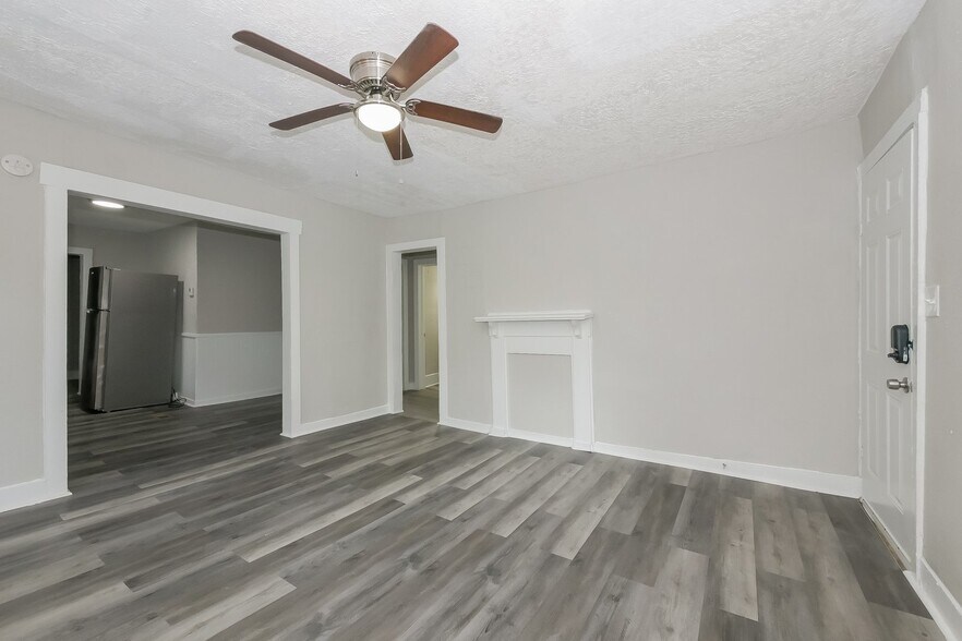 Building Photo - 5223 Thomason Ave