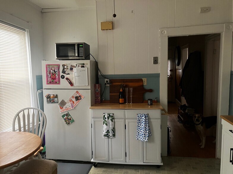 Building Photo - 377 Highland Ave