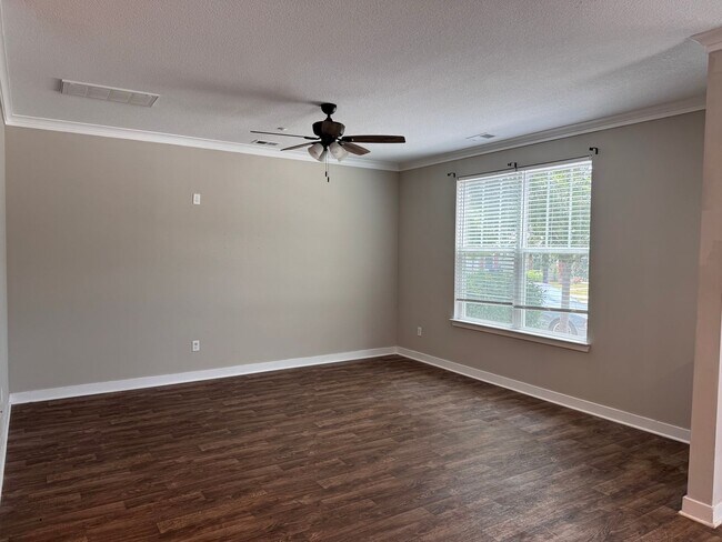 Building Photo - 1303 Tides Edge Ct