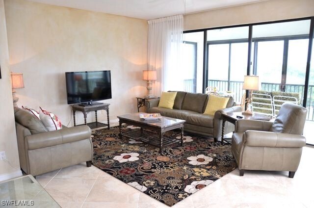 Building Photo - 7040 Pelican Bay Blvd