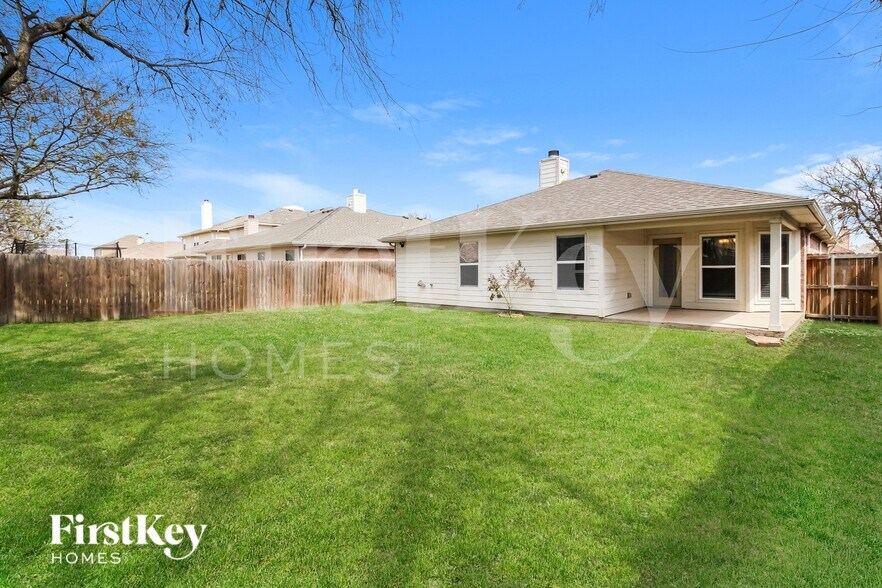 Building Photo - 204 Pagoda Dr