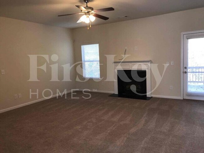 Building Photo - 948 Spanish Moss Tr