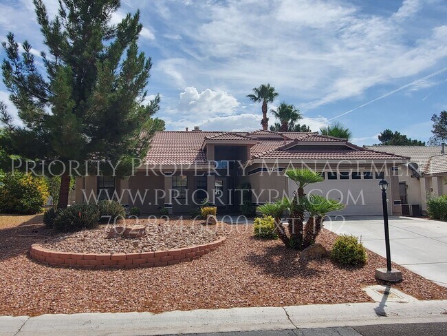 Building Photo - ~~BEAUTIFULLY REMODELED 3 Bed/2BA in Los P...