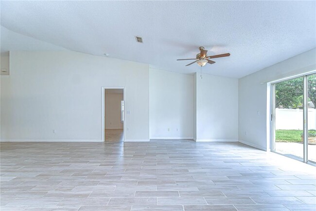 Building Photo - 18303 Elmhurst Ln