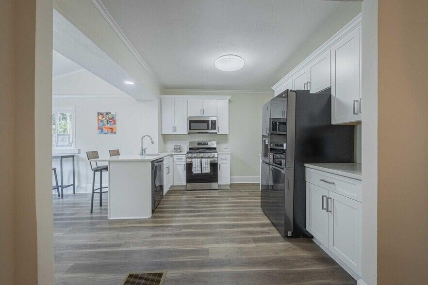 Building Photo - 840 Bobbin Mill Rd