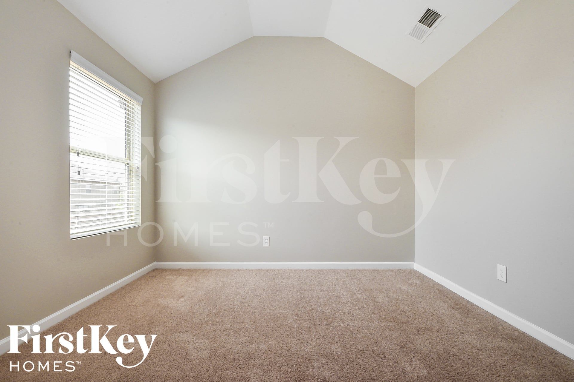 Building Photo - 1816 Crandon Ct