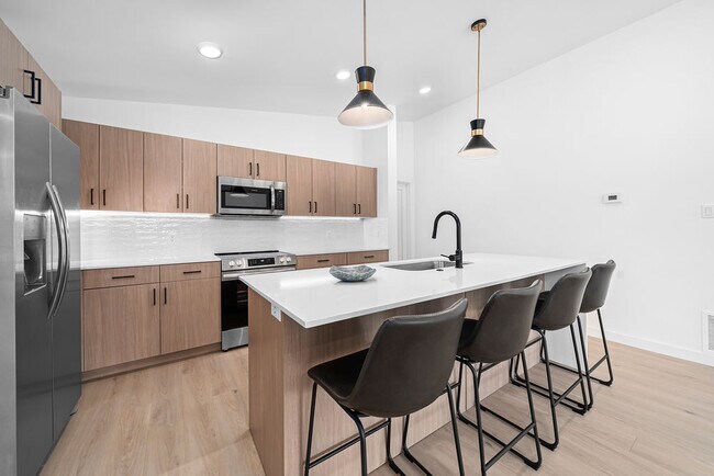 Building Photo - High Pointe at Kelley Ridge