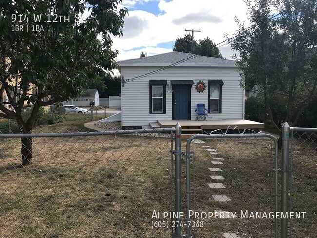 Building Photo - 1 Bed/1 Bath Twinhome For Rent!