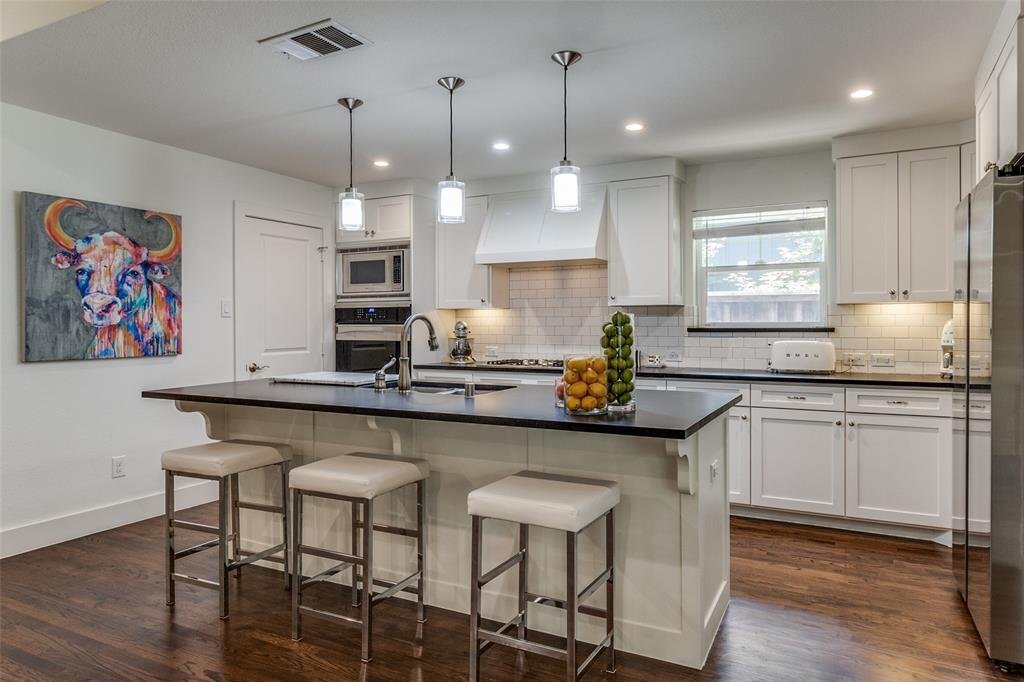 Building Photo - 6811 Huff Trail