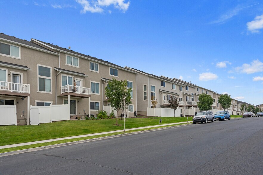 Building Photo - 14549 S Juniper Shade Dr