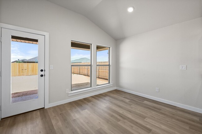 Building Photo - Pre-leasing for April! In Bell Farms!