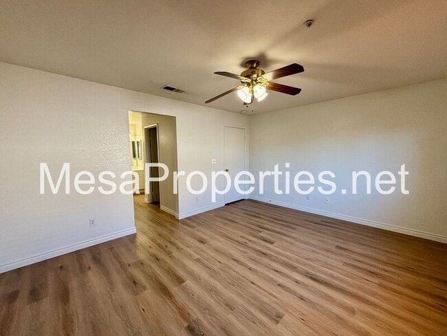 Building Photo - 16260 Windcrest Dr