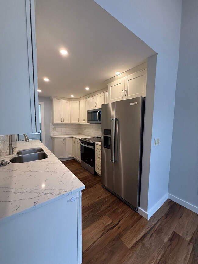 Building Photo - 19117 Ballinger Way NE