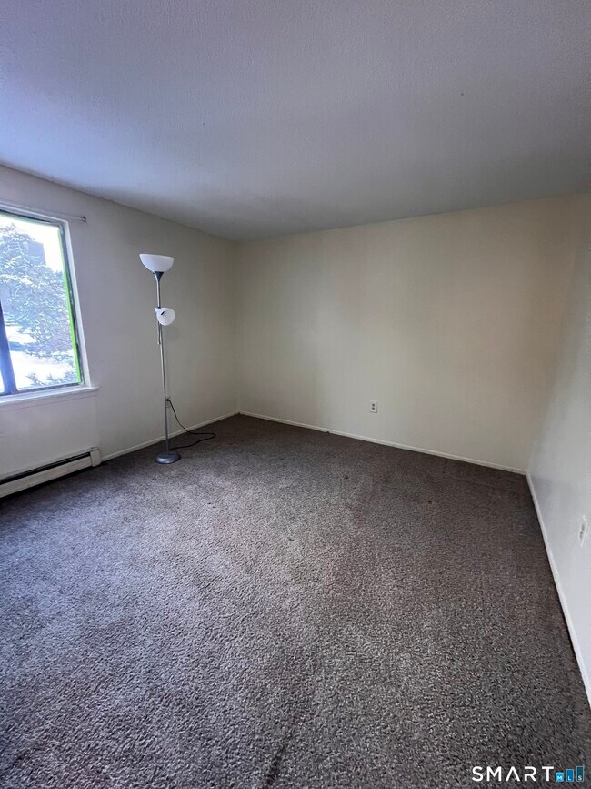 Building Photo - 131 Burgundy Hill Ln