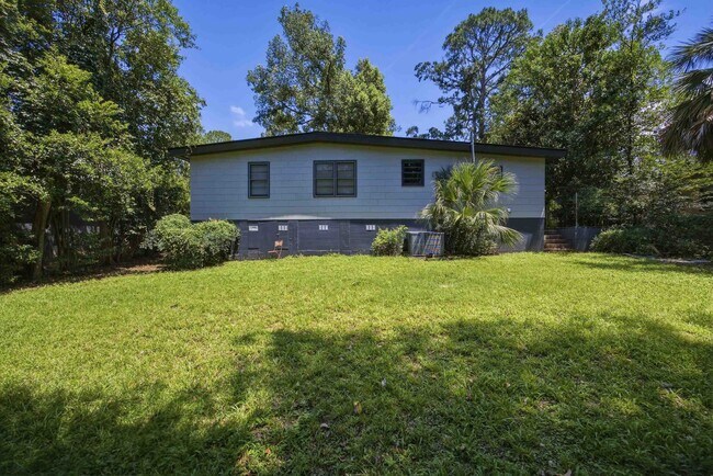 Building Photo - 1641 Atkamire Dr