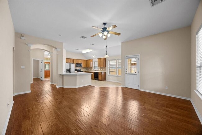 Building Photo - 3808 Noe Ln