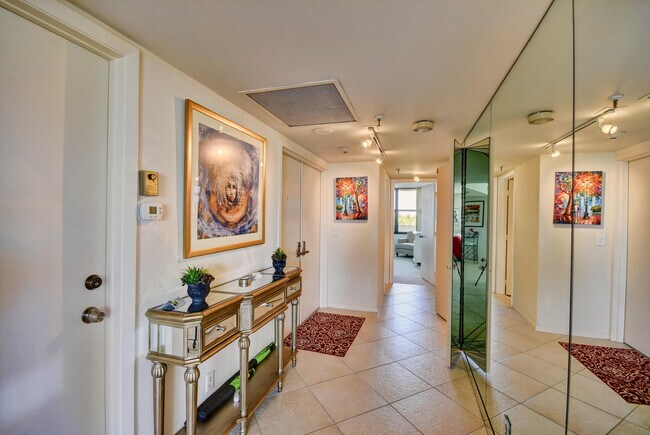 Building Photo - 4600 S Ocean Blvd
