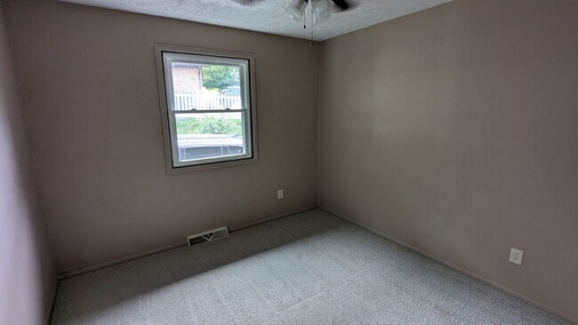 Building Photo - 3626 Forestdale Ave SW