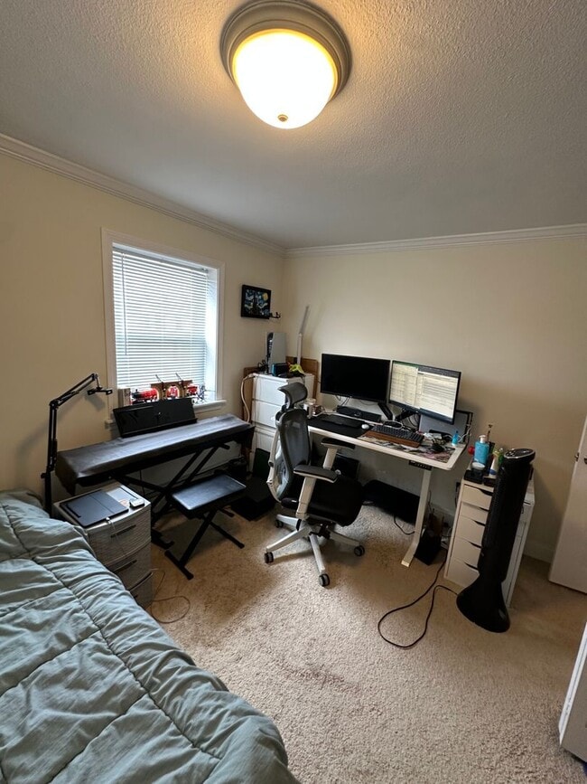 Building Photo - AWESOME 2 BED IN ALLSTON!!!!