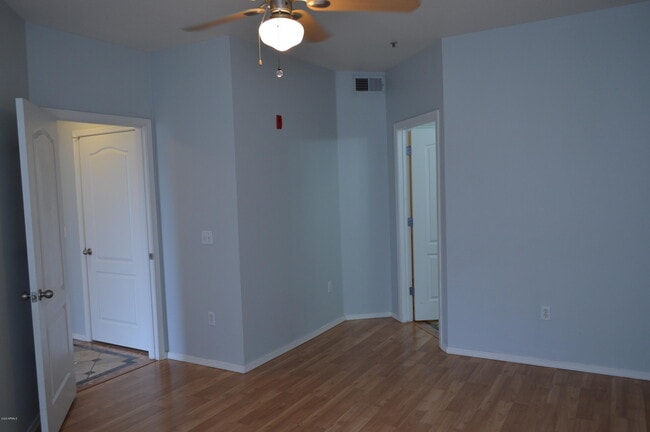 Building Photo - 1701 E Colter St