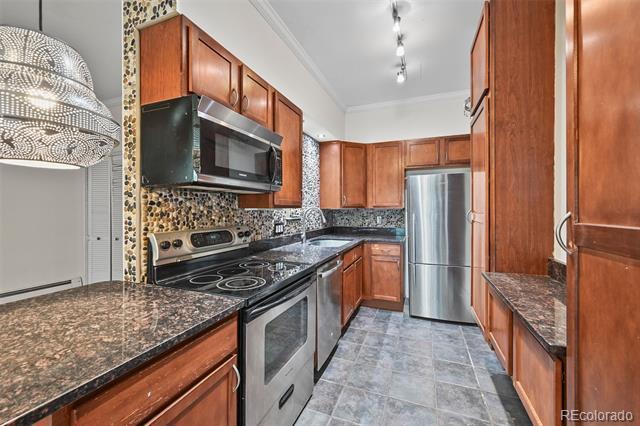 Building Photo - 30243 Pine Crest Dr