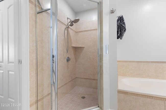 Building Photo - 102 Yacht Harbor Dr