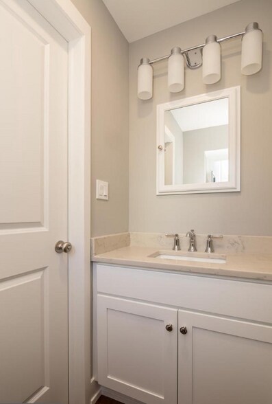 Building Photo - 1513 S Woodstock St