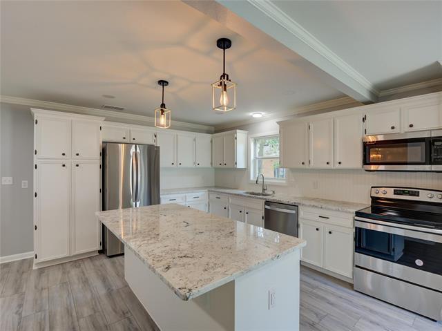 Building Photo - 1330 E Washington St