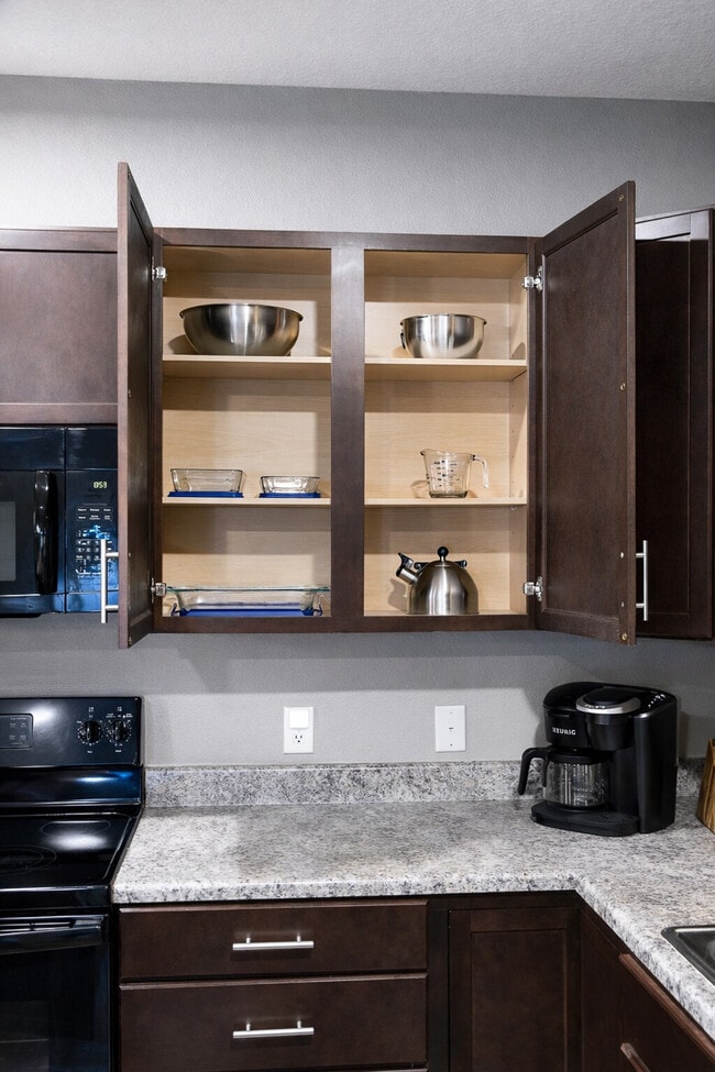 Building Photo - 8350 Cascade Ave