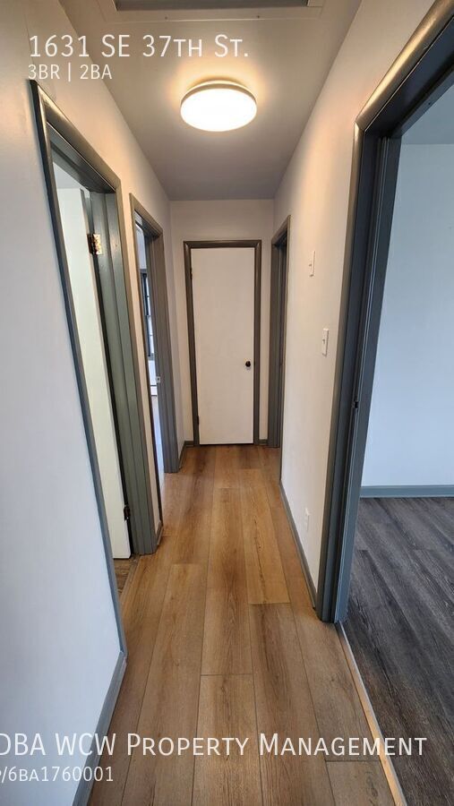 Building Photo - 1631 SE 37th St