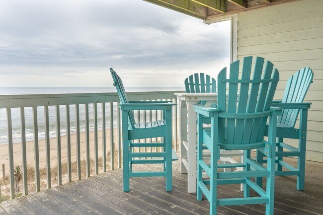 Building Photo - ELEGANT OCEANFRONT OFF-SEASON RENTAL FOR YOUR PERFECT WINTER GETAWAY