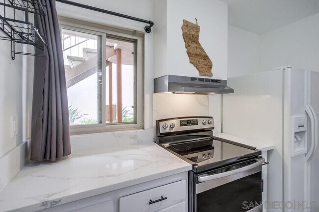 Building Photo - 4110 Mt Alifan Dr