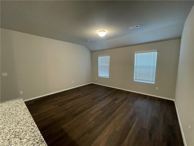 Building Photo - 2705 Bauer St