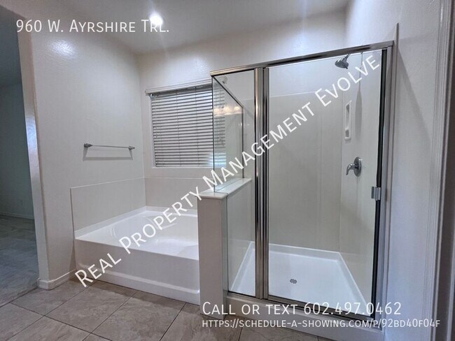 Building Photo - 960 W Ayrshire Trail