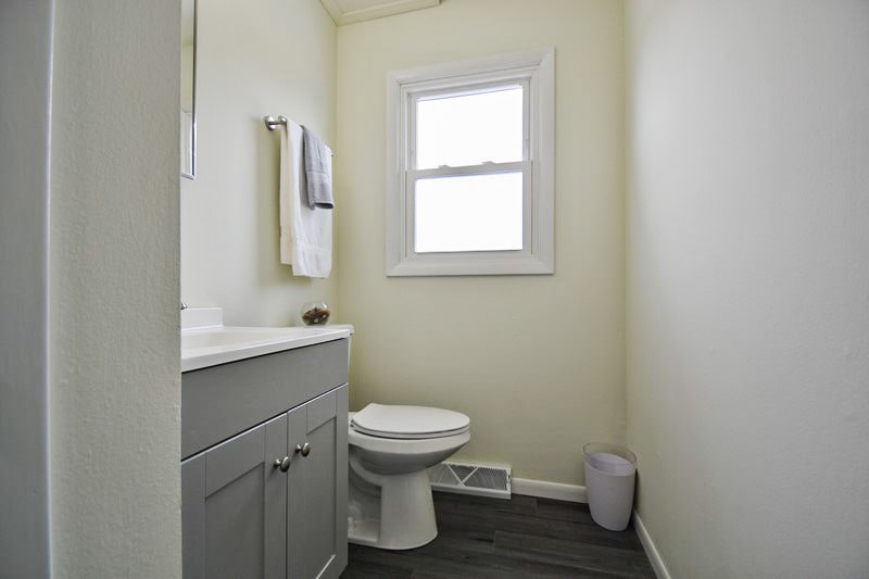 Bathroom - 1602 Blackhawk Trl